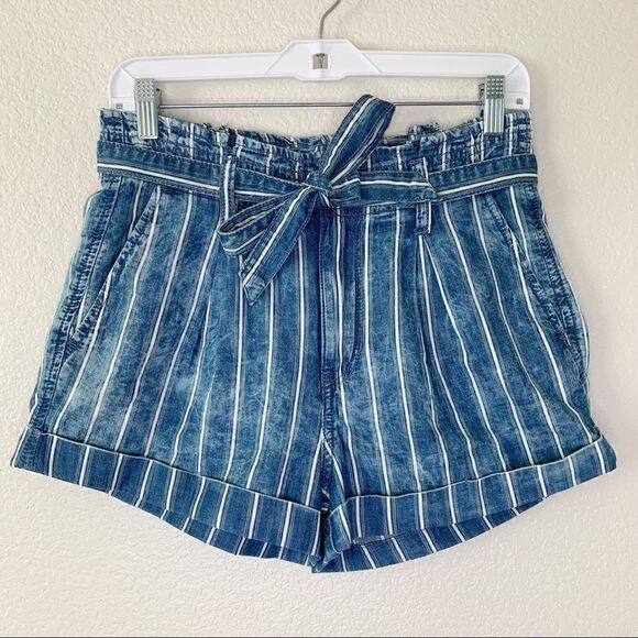 American Eagle NWT Size 4 Blue Super High-Waisted Striped Paperbag Short - Picture 2 of 14